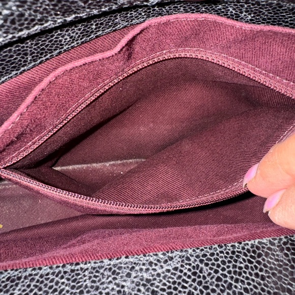 Chanel
CC Crave large Tote Quilted Glazed Caviar - Picture 8 of 16